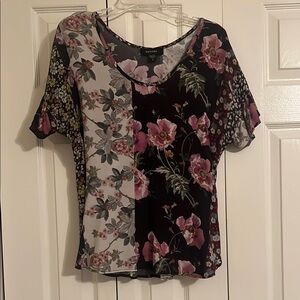 Karen Kane Women's Floral Patchwork Top - Black and Pink